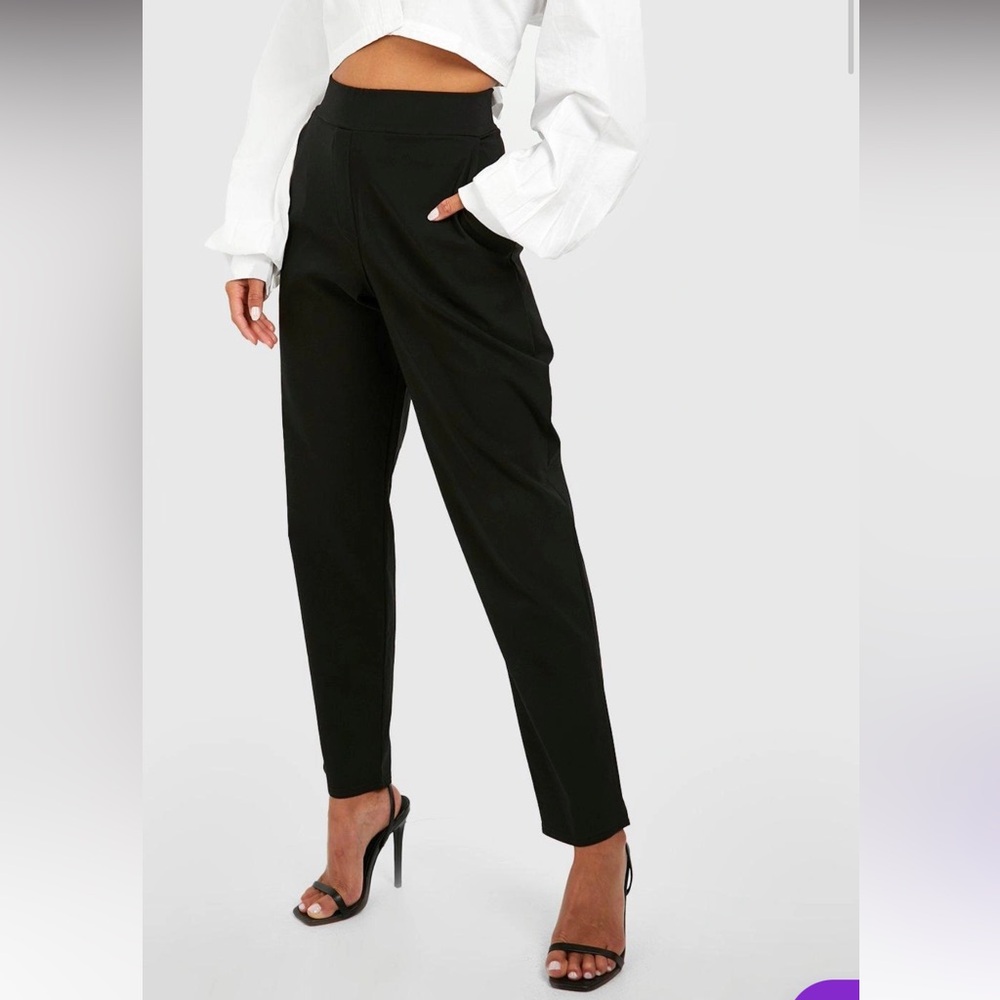 Boohoo Petite Super Stretch Tapered Tailored Trouser